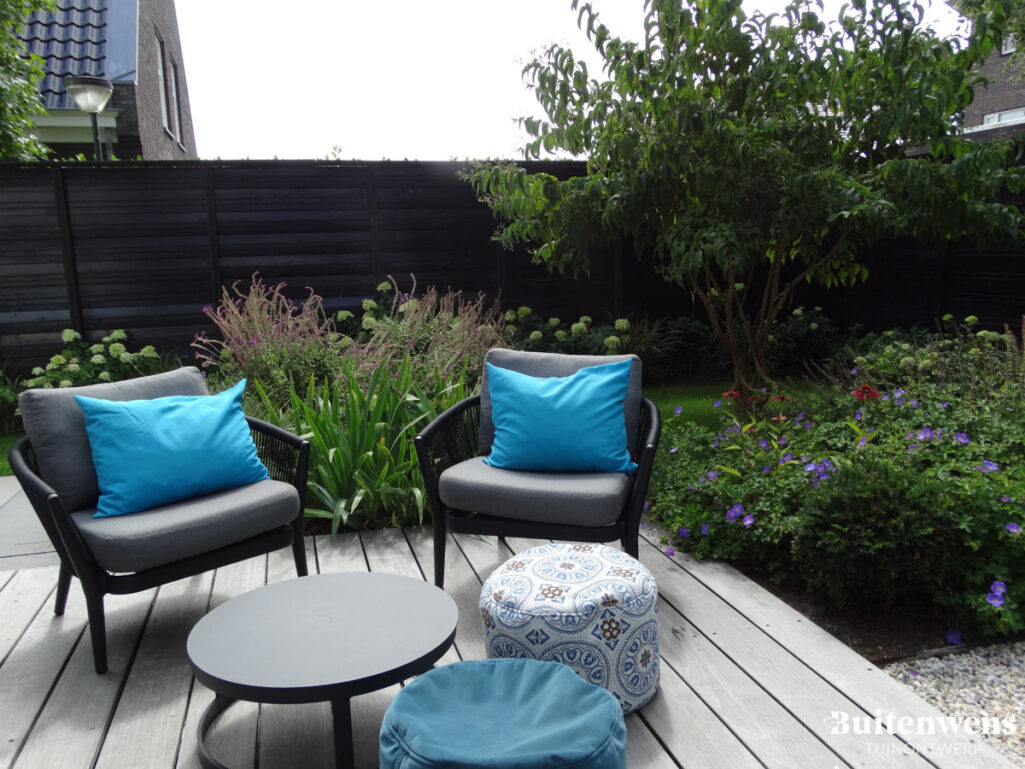 Buitenwens Tuinontwerp Heemkserk Moderne Leeftuin Heiloo met loungeterras